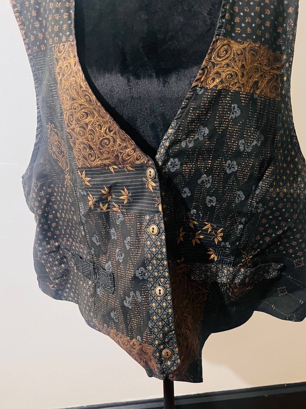 Black & Gold Patterned Women's Vest